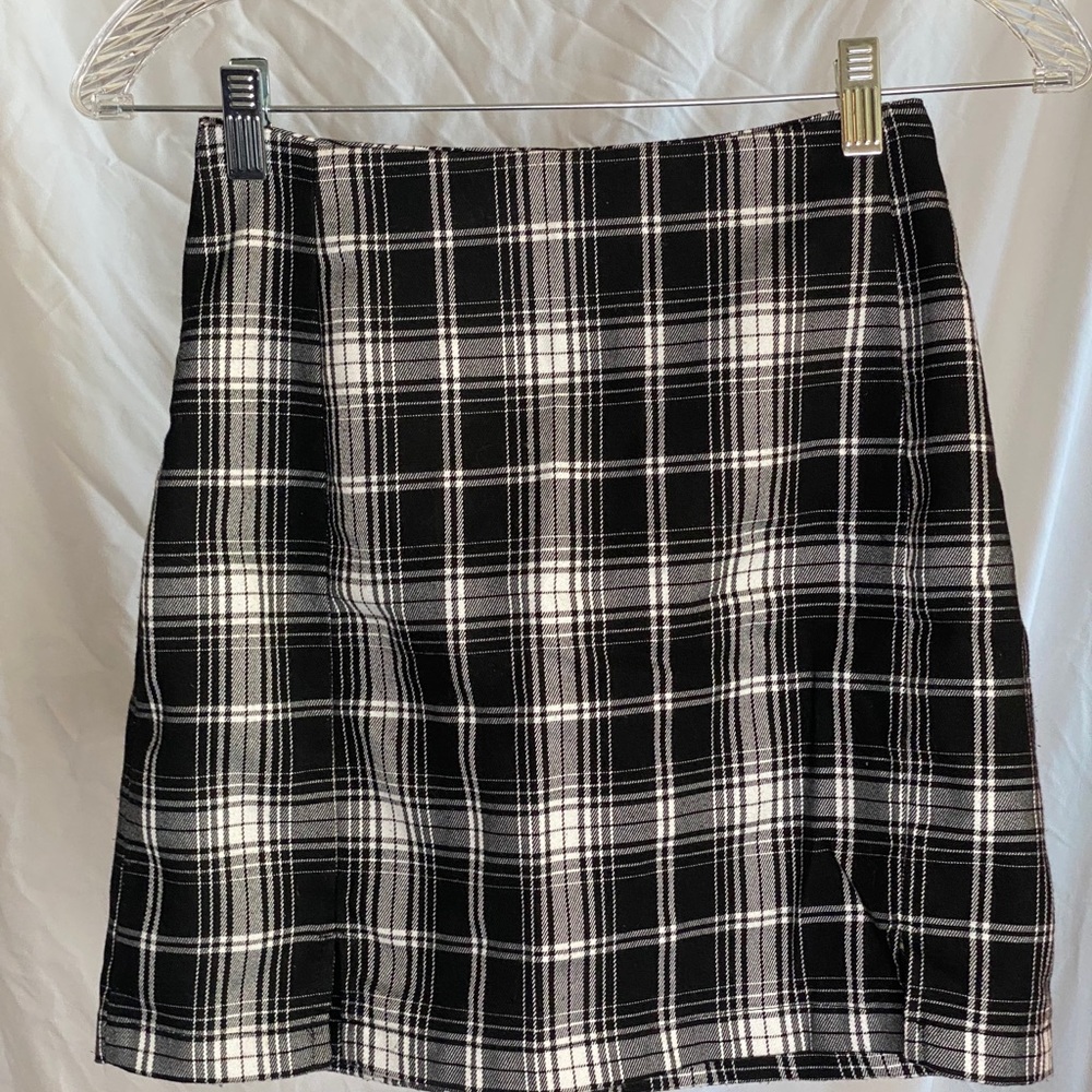 BRANDY MELVILLE SKIRT